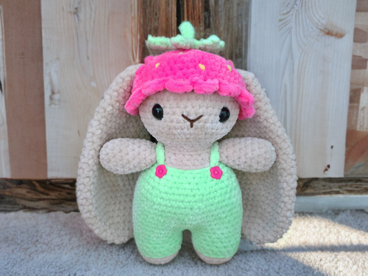 How to make a strawberry hat for your bunny